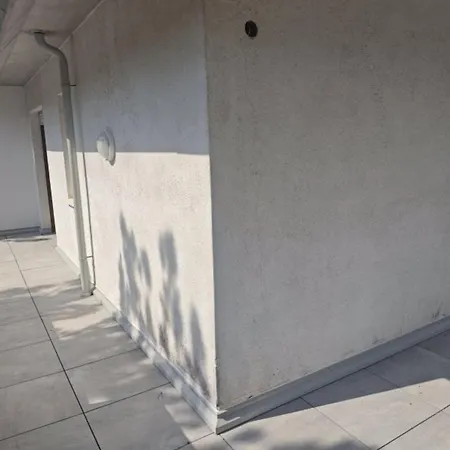 Διαμέρισμα Bright Flat With Terrace Λινιάνο Σαμπιαντόρο